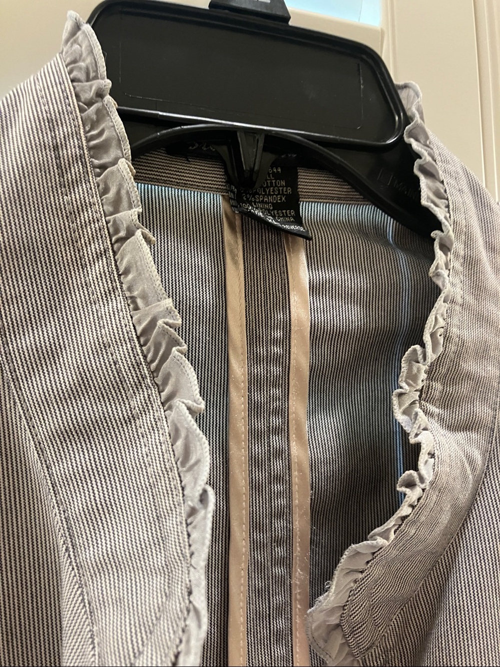 Women's Gray Ruffled Military-Style Jacket - Picture 3 of 6